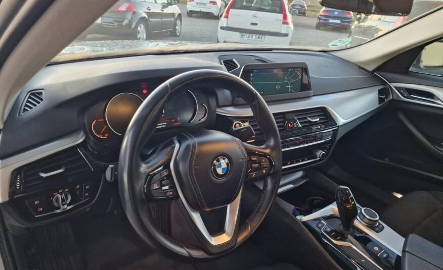 BMW SERIE 5 520DA 4P